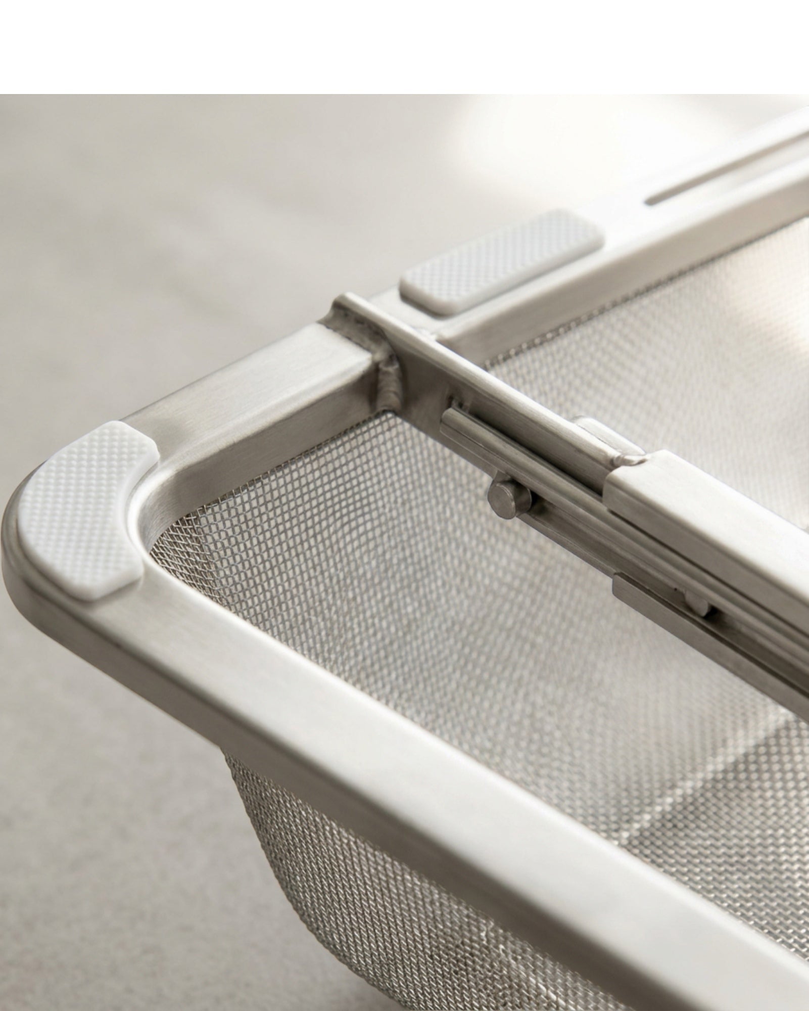 Vidlot Expandable Over-Sink Mesh Draining Basket 34-54 cm - Detail view